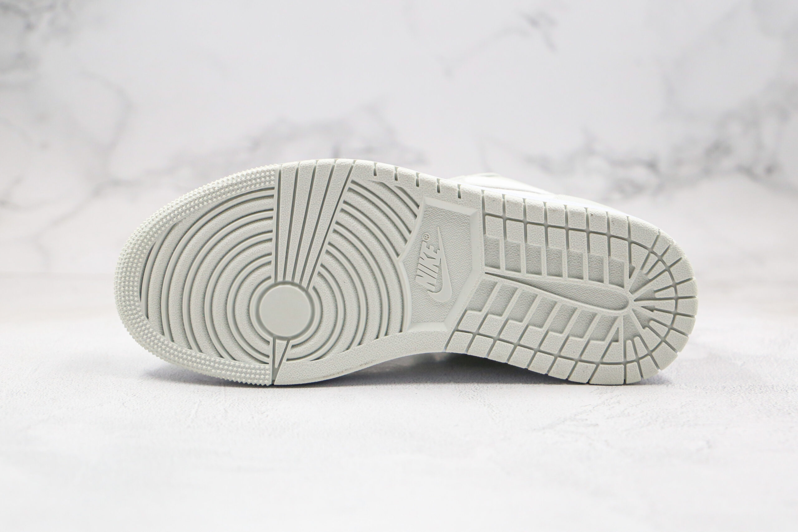 NIKE AiR Jordan 1 LOW“Spruce Aura” 2026 | Drip Kickz NIKE AiR Jordan 1 LOW“Spruce Aura” - Image 7