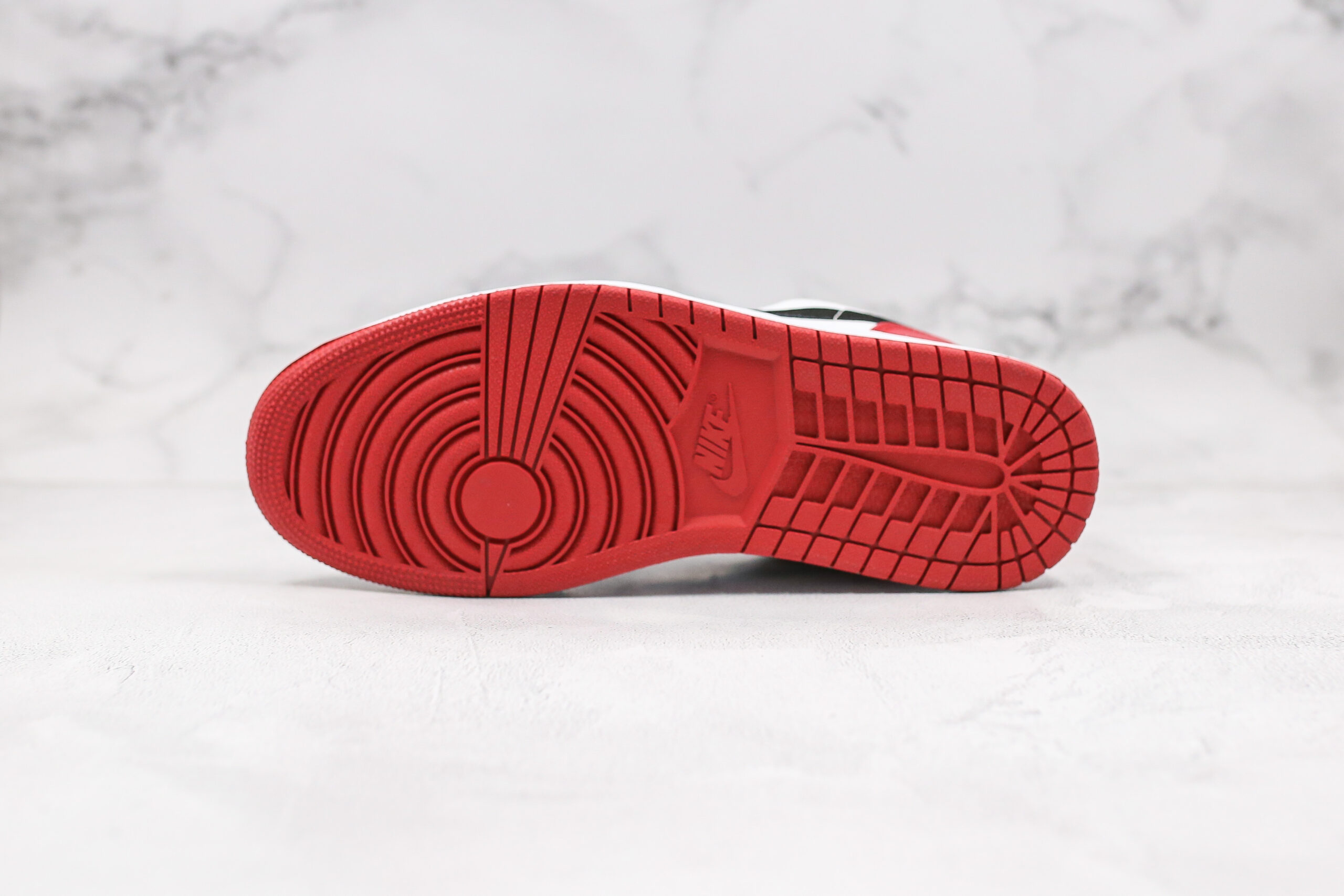 NIKE Air Jordan 1 Low 2026 | Drip Kickz NIKE Air Jordan 1 Low - Image 7