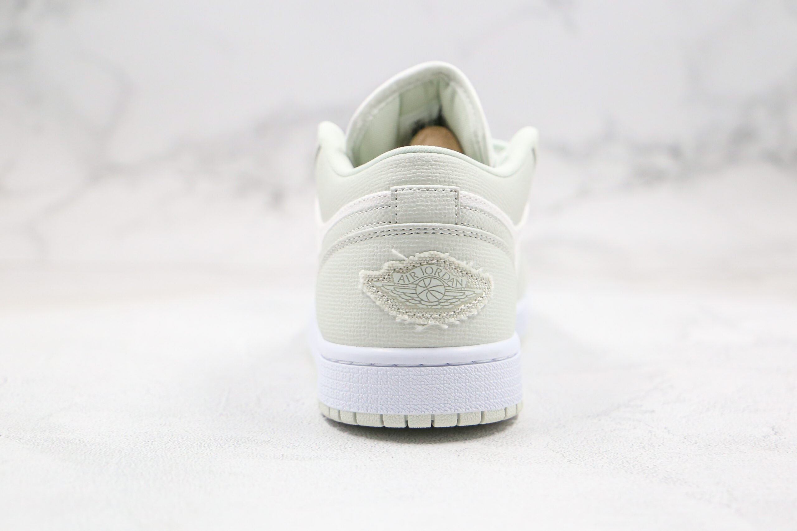 NIKE AiR Jordan 1 LOW“Spruce Aura” 2026 | Drip Kickz NIKE AiR Jordan 1 LOW“Spruce Aura” - Image 4