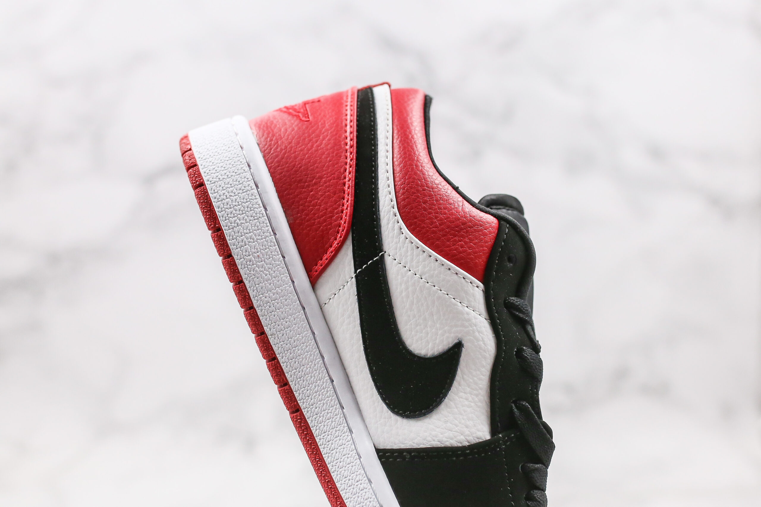 NIKE Air Jordan 1 Low 2026 | Drip Kickz NIKE Air Jordan 1 Low - Image 5