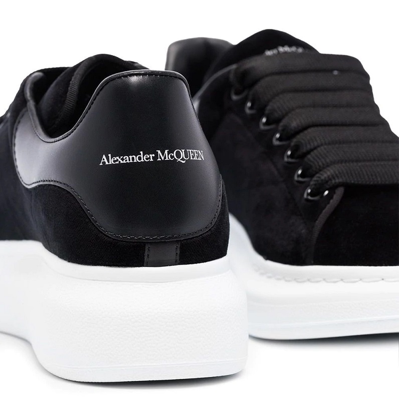 Alexander McQueen Black velvet 2026 | Drip Kickz Alexander McQueen Black velvet - Image 3