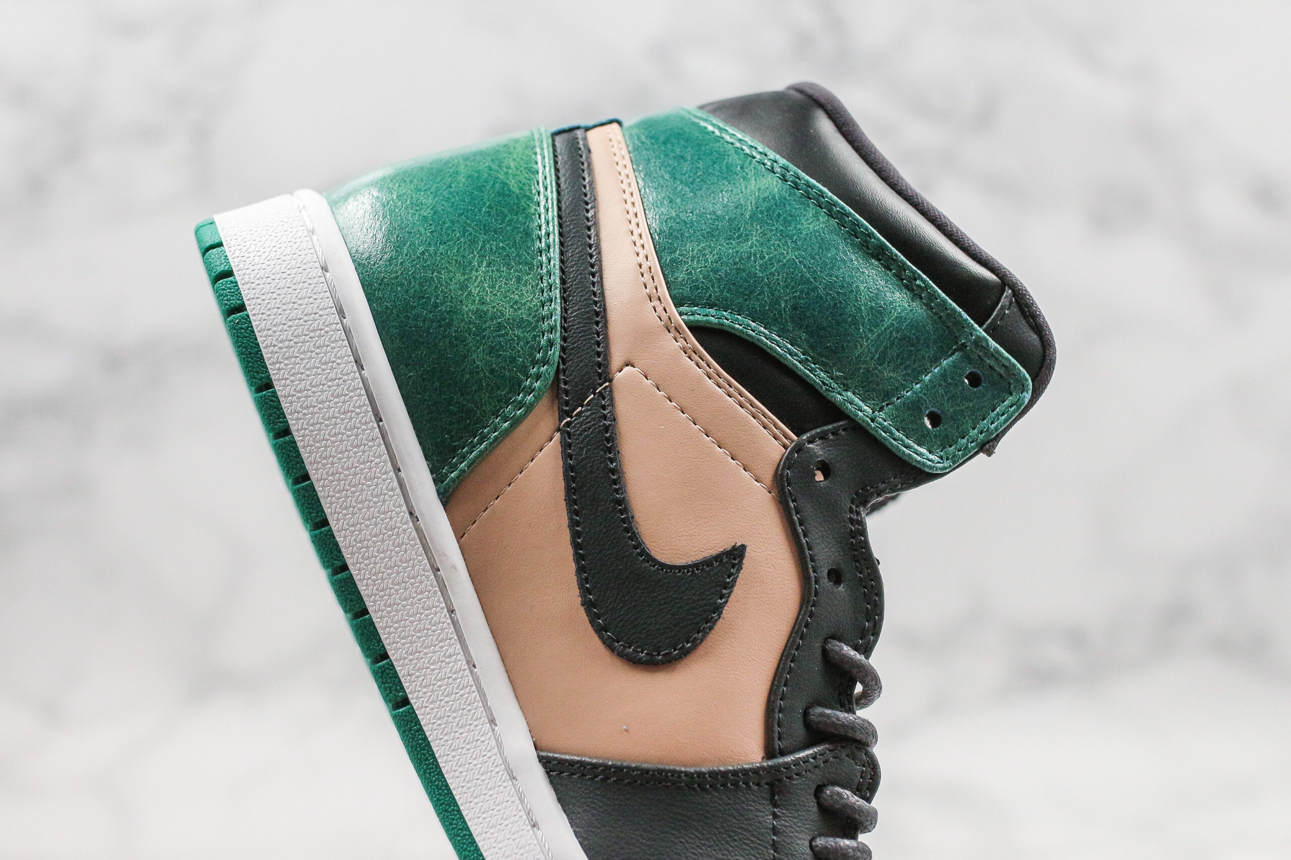 NIKE Air Jordan 1 Retro High 2026 | Drip Kickz NIKE Air Jordan 1 Retro High - Image 4