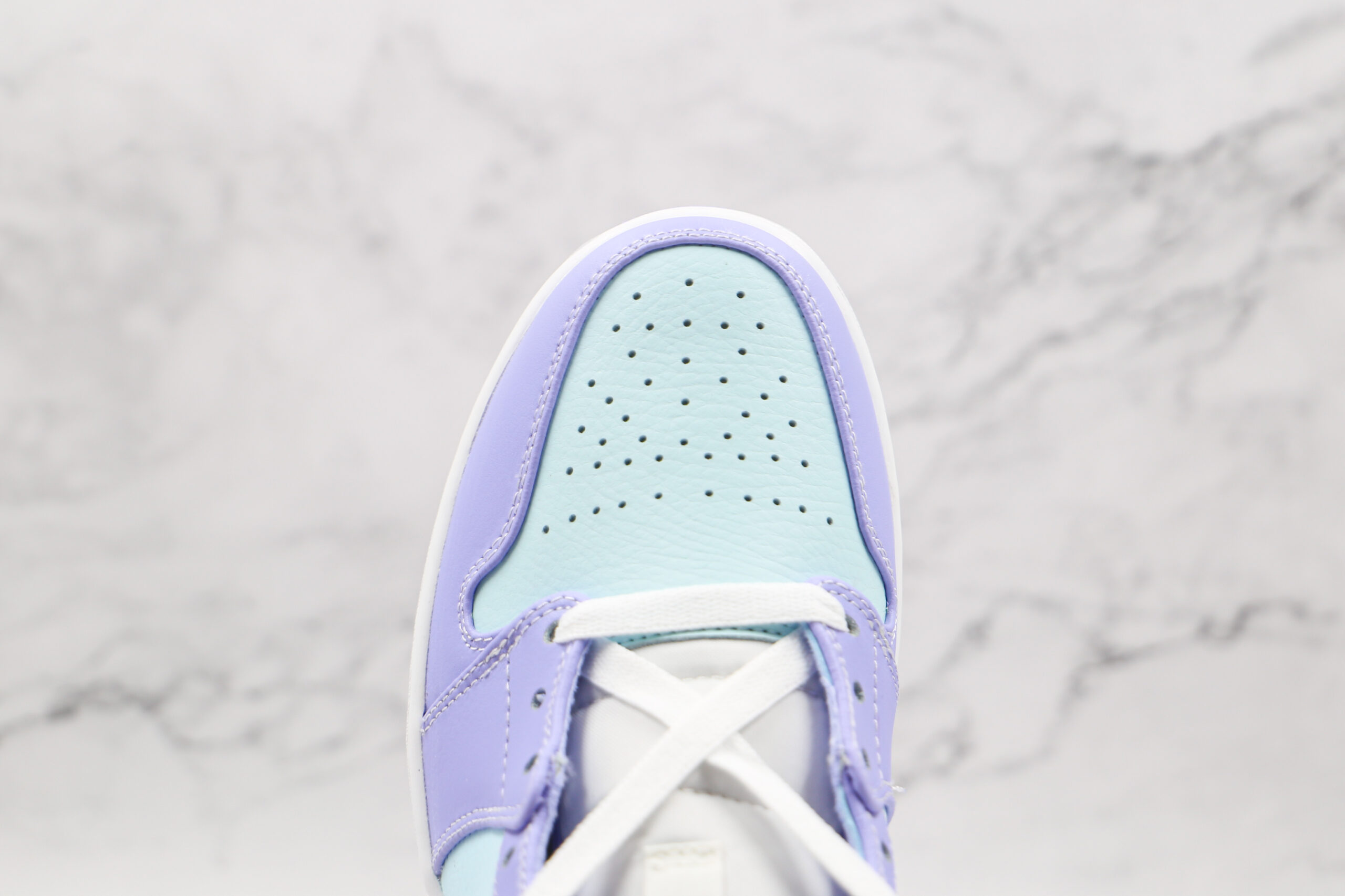 NIKE Air Jordan aj1 mid 2026 | Drip Kickz NIKE Air Jordan aj1 mid - Image 5