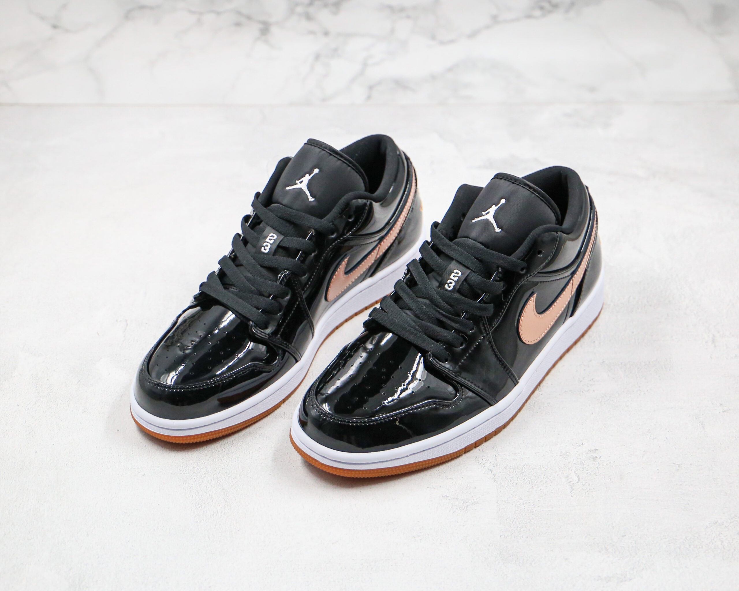NIKE Air Jordan 1 Low 2026 | Drip Kickz NIKE Air Jordan 1 Low - Image 2