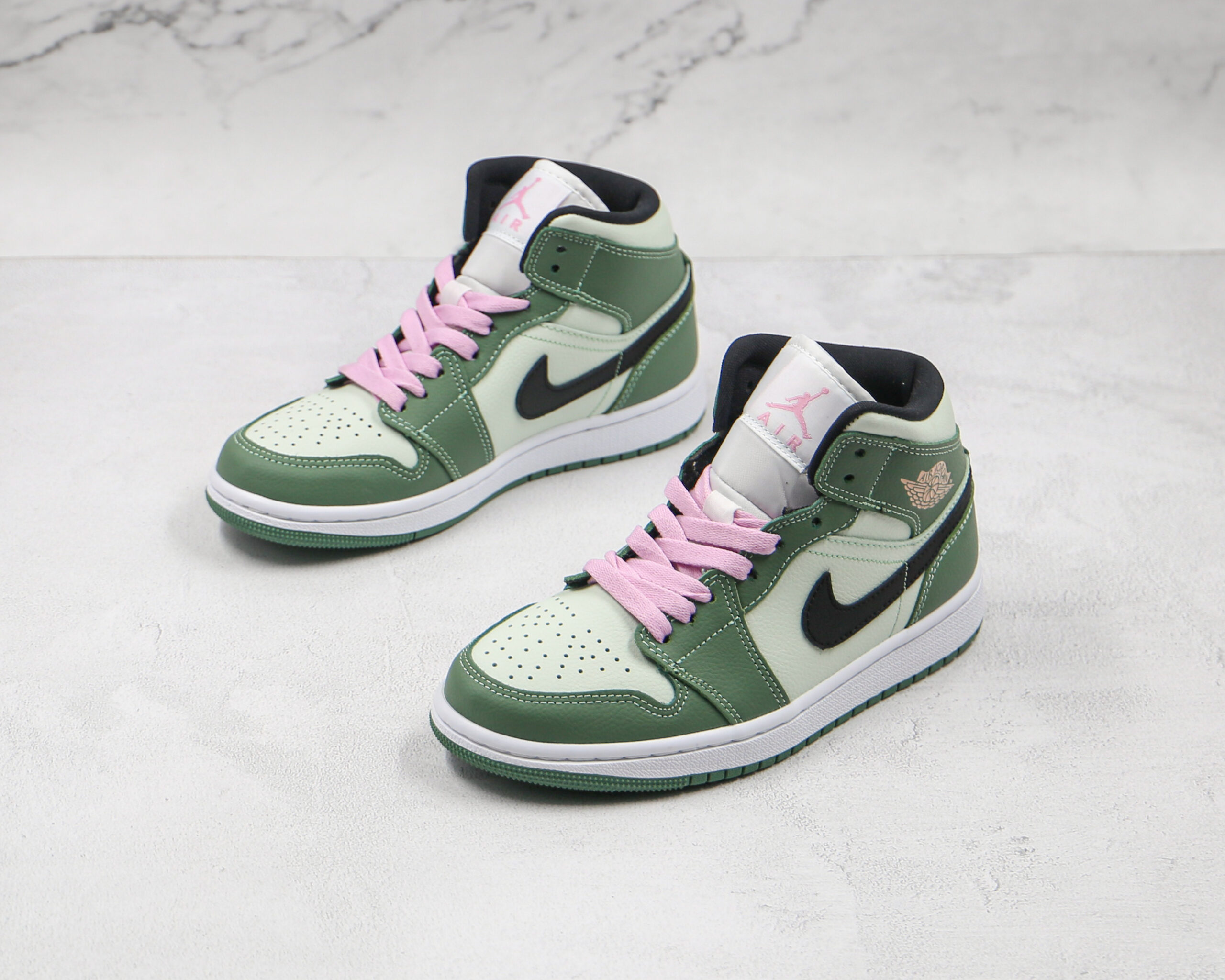 NIKE Air Jordan 1 Mid SE “Dutch Green” – Drip Kickz