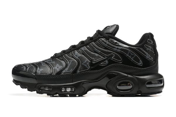 Nike TN Air Max Plus All Black Follower - Drip Kickz