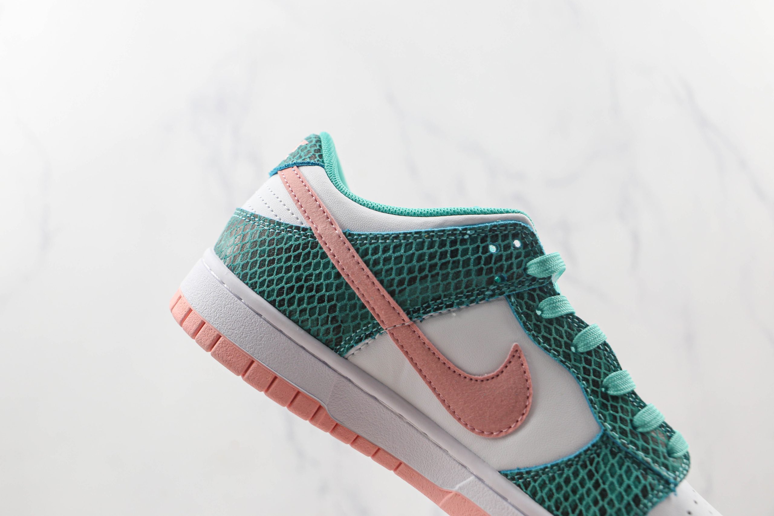 Nike Dunk Low GS Green White 2026 | Drip Kickz Nike Dunk Low GS Green White - Image 2