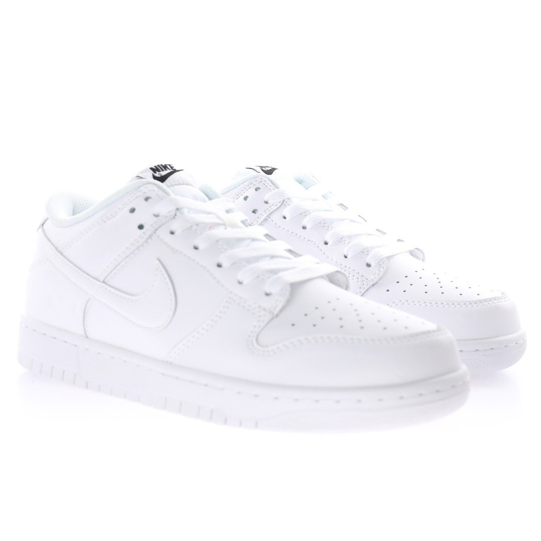 Nike WMNS SB Dunk Low"Triple White" 2026 | Drip Kickz Nike WMNS SB Dunk Low"Triple White" - Image 2