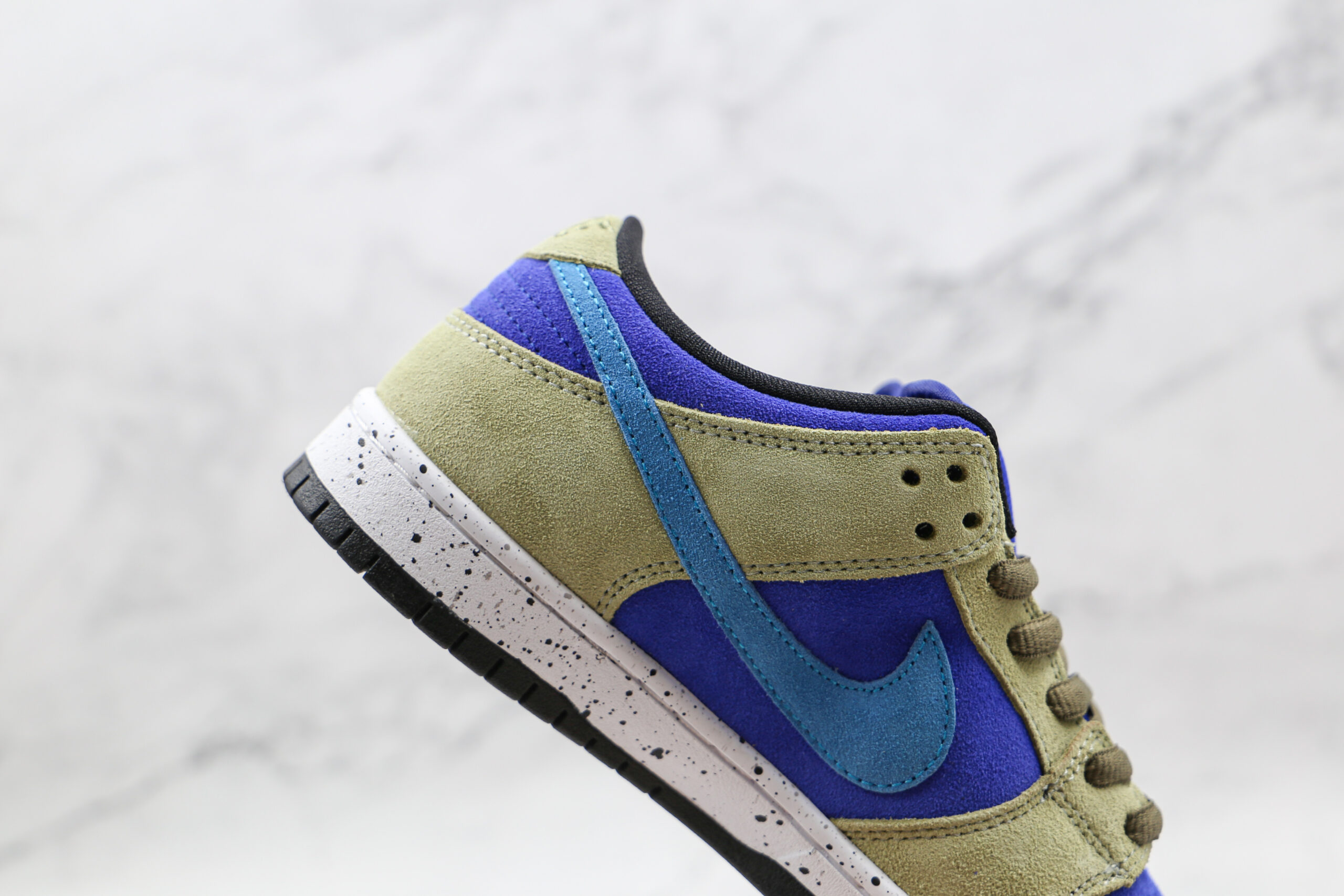 NIKE SB Dunk Low “Celadon” 2026 | Drip Kickz NIKE SB Dunk Low “Celadon” - Image 4