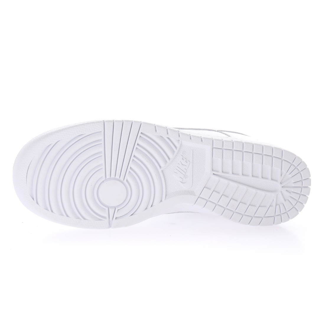Nike WMNS SB Dunk Low"Triple White" 2026 | Drip Kickz Nike WMNS SB Dunk Low"Triple White" - Image 6