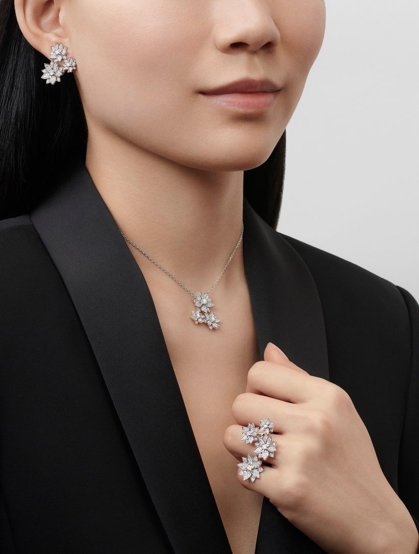 Lotus Between the Finger ring, 4 flowers 2026 | Drip Kickz Lotus Between the Finger ring, 4 flowers - Image 2