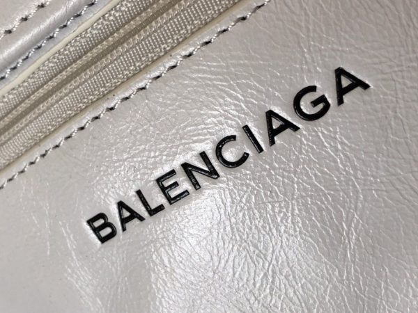 Balenciaga Wallet 2026 | Drip Kickz Balenciaga Wallet - Image 2