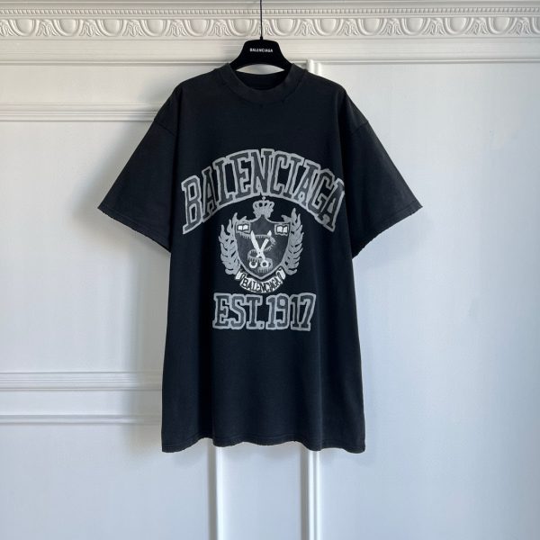 Balenciaga T-Shirt 2026 | Drip Kickz Balenciaga T-Shirt