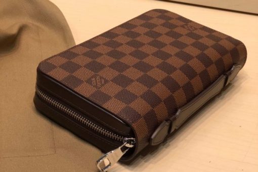 LV Wallet 2025