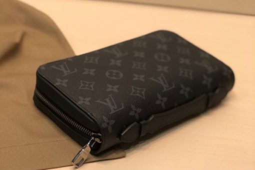 LV Wallet 2025