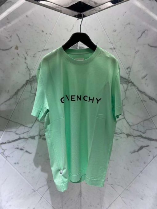 Givenchy T-Shirt