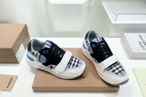 Burberry Sneaker 2025