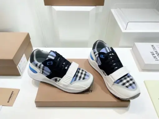 Burberry Sneaker - Image 4