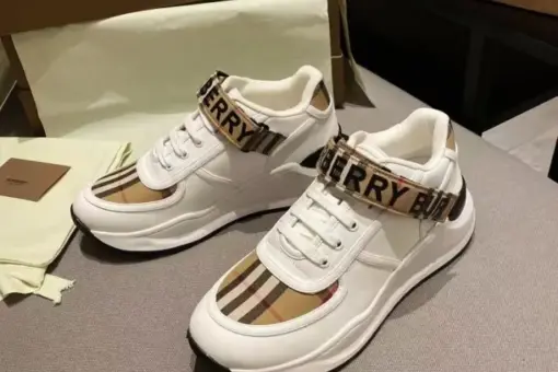 Burberry Sneaker 2025