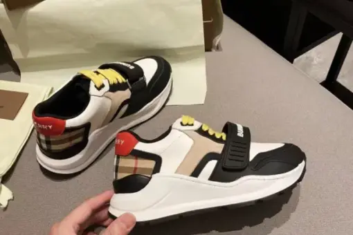 Burberry Sneaker 2025