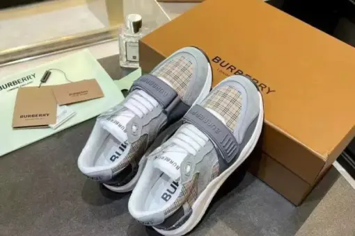 Burberry Sneaker 2025