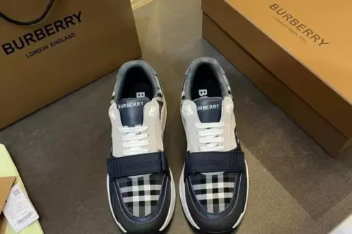 Burberry Sneaker 2025