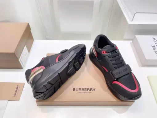 Burberry Sneaker - Image 4