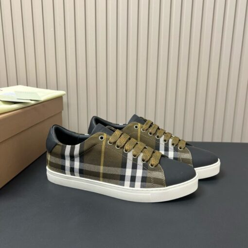 Burberry Check Sneaker