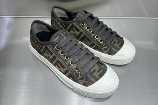 Fendi Sneaker 2025