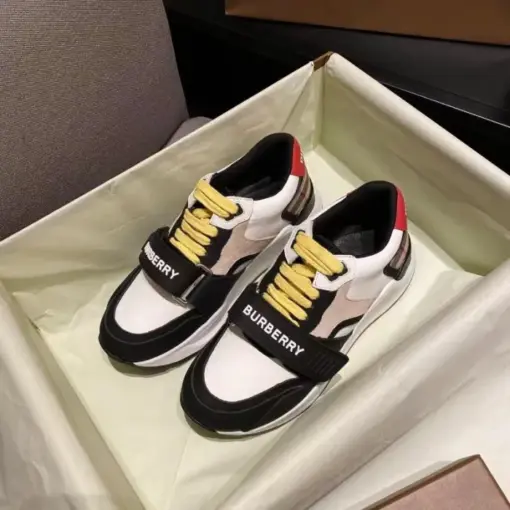 Burberry Sneaker - Image 3