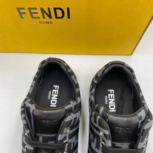 Fendi Sneaker - Image 6