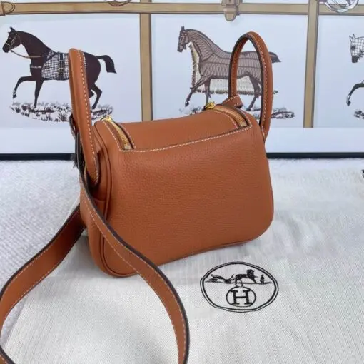 Hermes Lindy XMY Bag Brown 2026 | Drip Kickz Hermes Lindy XMY Bag Brown - Image 2