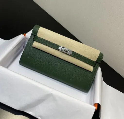 Hermès Kelly Classique To Go wallet Castleton Green 2026 | Drip Kickz Hermès Kelly Classique To Go wallet Castleton Green