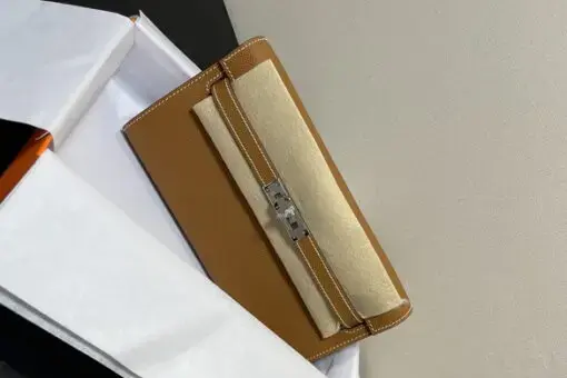 Hermes Kelly Classique To Go wallet Gold