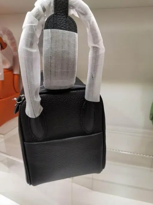 Hermes Lindy 26/30cm Bag Black 2026 | Drip Kickz Hermes Lindy 26/30cm Bag Black - Image 3