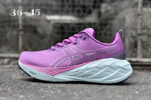 ASICS Novablast 4 Purple