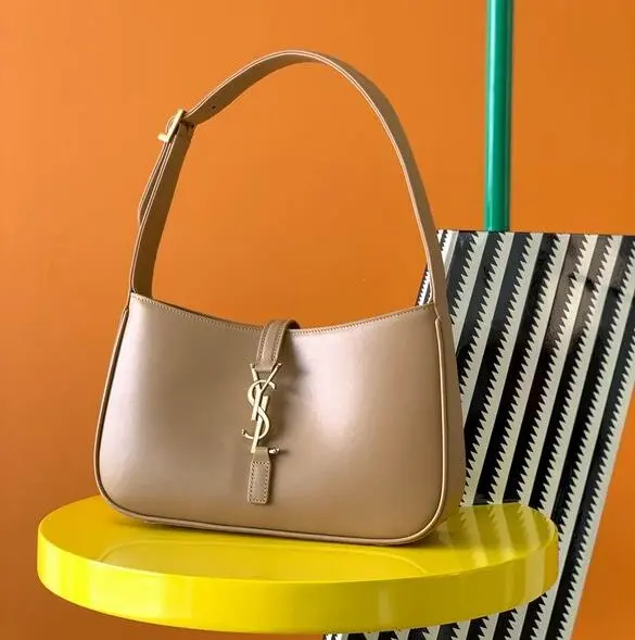 Saint Laurent Le 5 à 7 Hobo Bag Beige 2026 | Drip Kickz Saint Laurent Le 5 à 7 Hobo Bag Beige – Luxury Designer Handbag