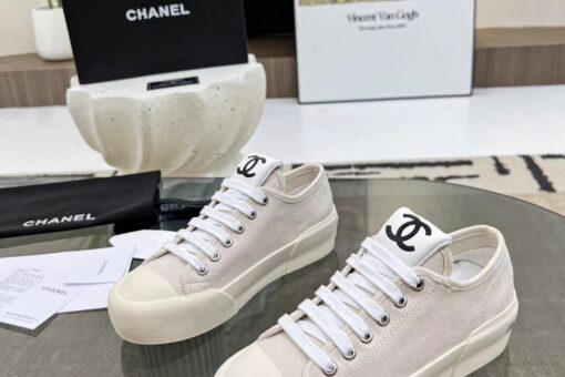 Chanel Sneakers Light Off-White & White Laces