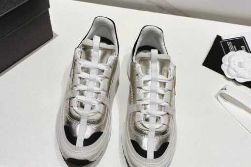 Chanel 25A Casual Sneakers Silver/White