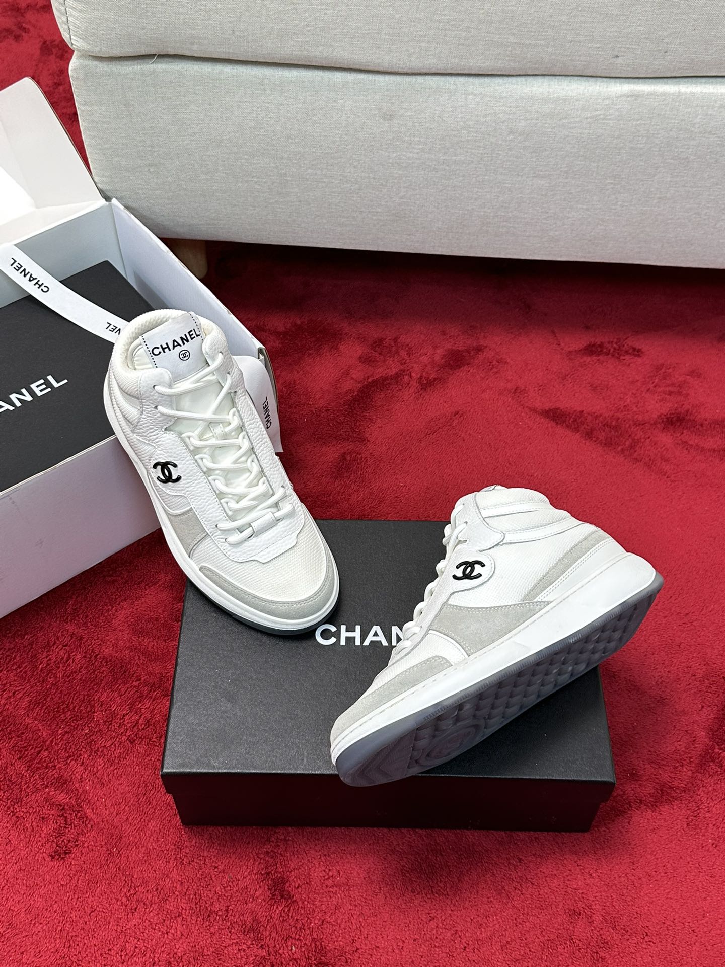Chanel Sneakers White/Gray 2026 | Drip Kickz Chanel Sneakers White/Gray - Image 3