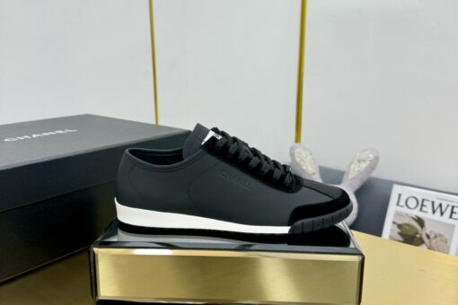 Loewe Sneakers Solid Black