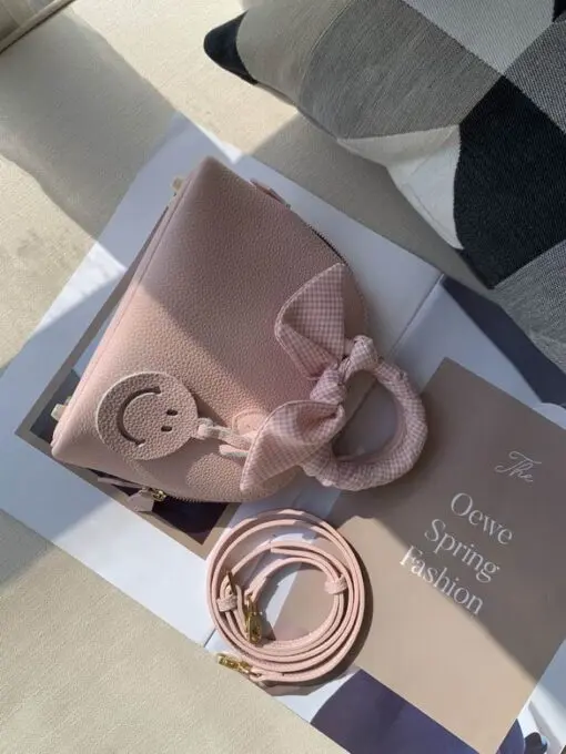 Hermes Handle Bag Pink Bow 2026 | Drip Kickz Hermes Handle Bag Pink Bow - Image 3