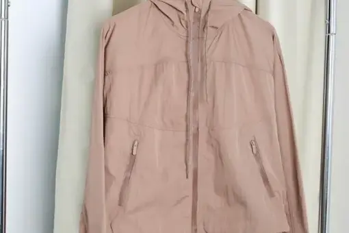 Lululemon Define Hooded Jacket Nulu Brown