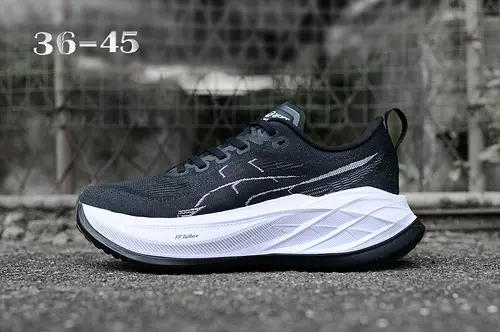 ASICS Superblast 2 Black & White
