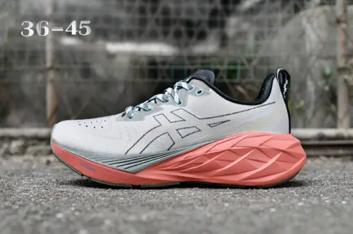 ASICS Novablast 4 Gray Red