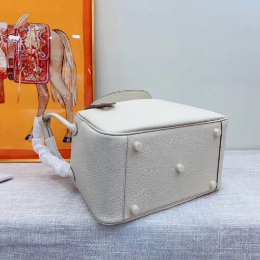 Hermes Lindy Small Bag White 2026 | Drip Kickz Hermes Lindy Small Bag White - Image 3