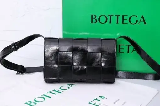 Bottega veneta Candy Cassette Bag Black