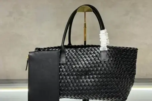 Bottega Veneta Tote Bag Black M2