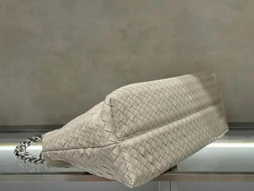 Bottega Veneta Hoho Weave Chain Shoulder Tote Bag White 2026 | Drip Kickz Bottega Veneta Hoho Weave Chain Shoulder Tote Bag White - Image 3