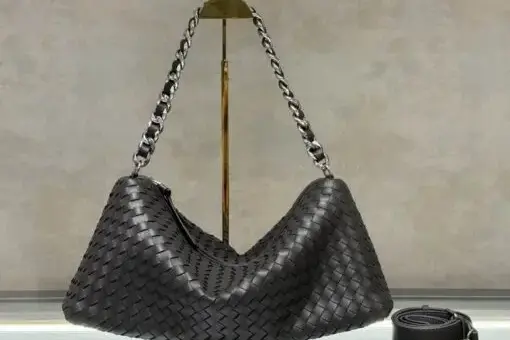 Bottega Veneta Hoho Weave Chain Shoulder Tote Bag Black M1